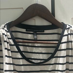 White House Black Market Black and White Short Sleeve Tee